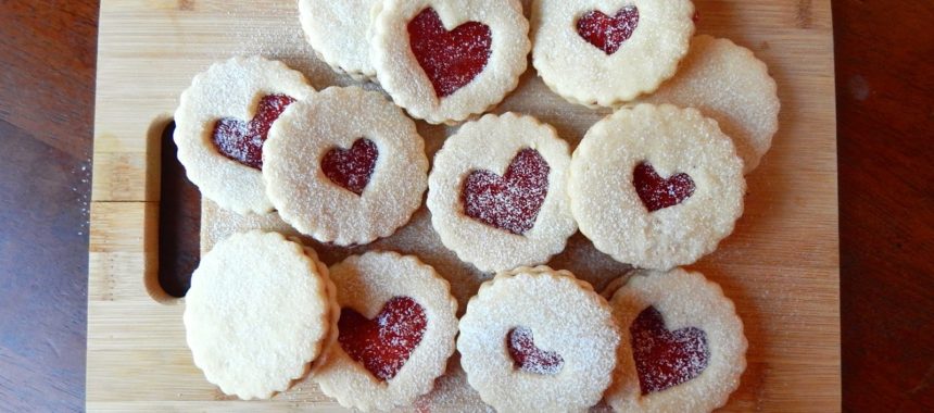 Linzer Tarts